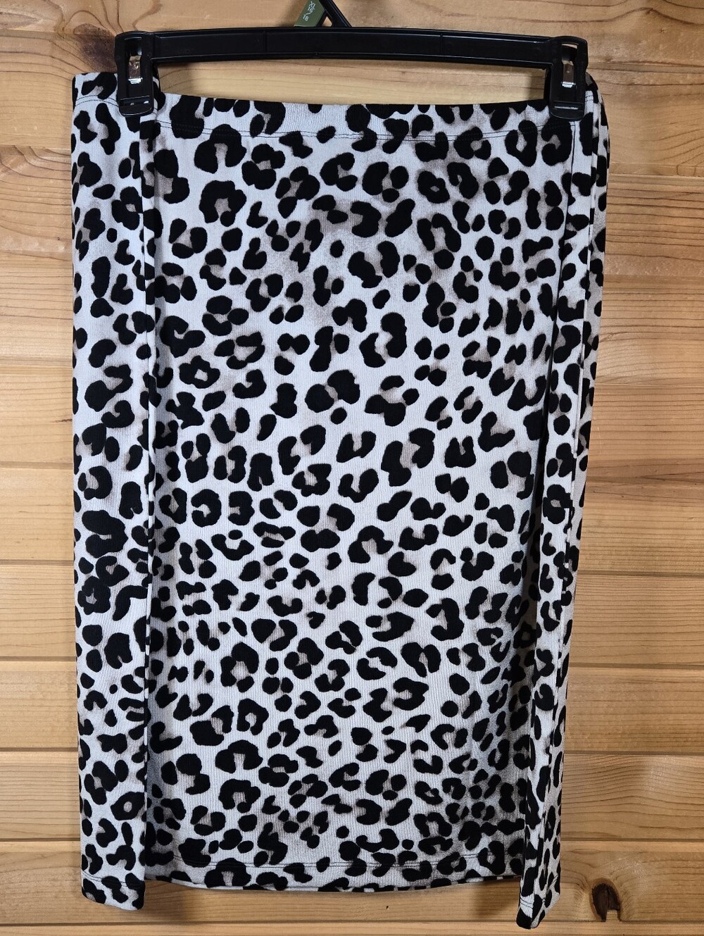 Chico's Women's Travelers Midi Skirt Size 4 XXL Animal Print Stretch Pull On NWT - Picture 2 of 5